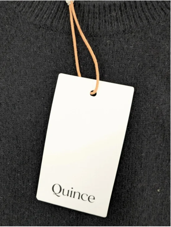 NWT Quince Mongolian Cashmere Crewneck Sweater Size Small Black Classic Preppy - Picture 6 of 10